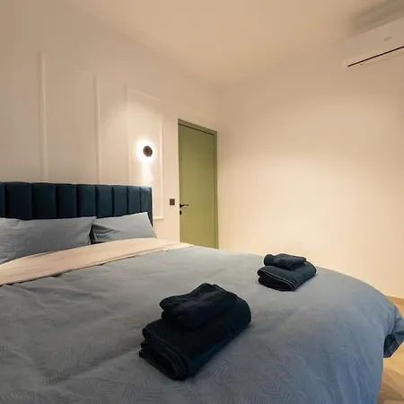 Iris Luxury Apartament *