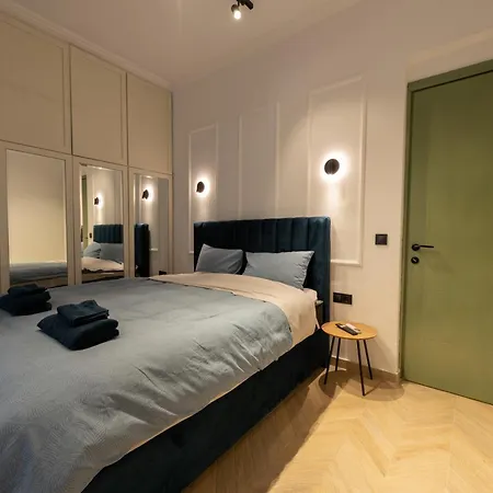 Iris Luxury Apartament *