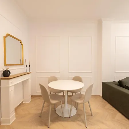 Iris Luxury Apartament Seres